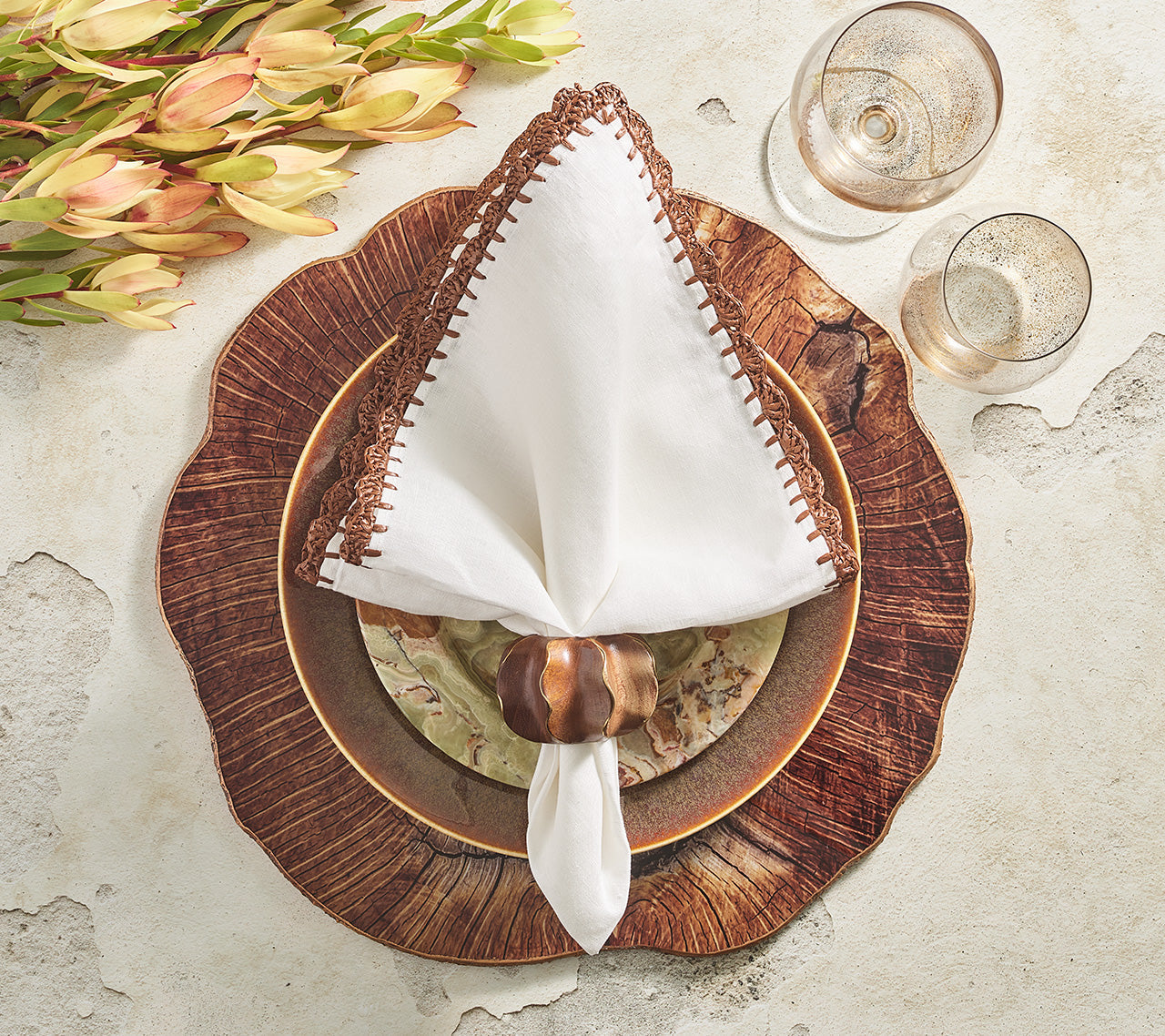 Kim Seybert Twist Napkin Ring in Brown & Gold – The Little House Shop