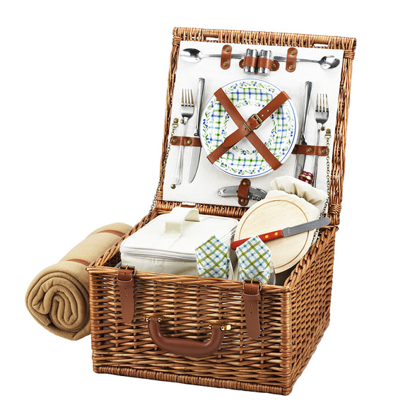 Cheshire Basket for 2 w/ Blanket
