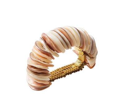 Kim Seybert Shell Arc Napkin Ring - Natural & Ivory