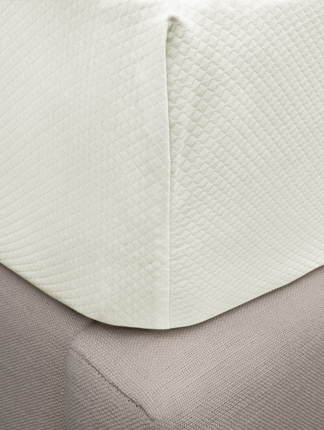 Matouk Diamond Pique Box Spring Cover - Thumbnail 3